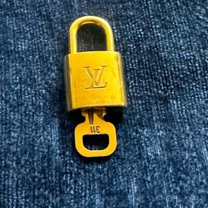 LV Lock & Key #311